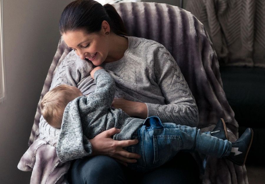 Tanya’s Breastfeeding Story; From One Queen Bee to Another